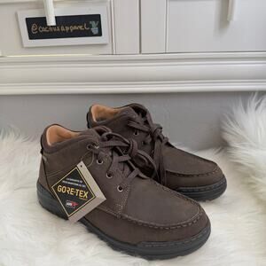 New Men's Clarks Rockie2 HIGTX Brown Nubuck Size 7.5